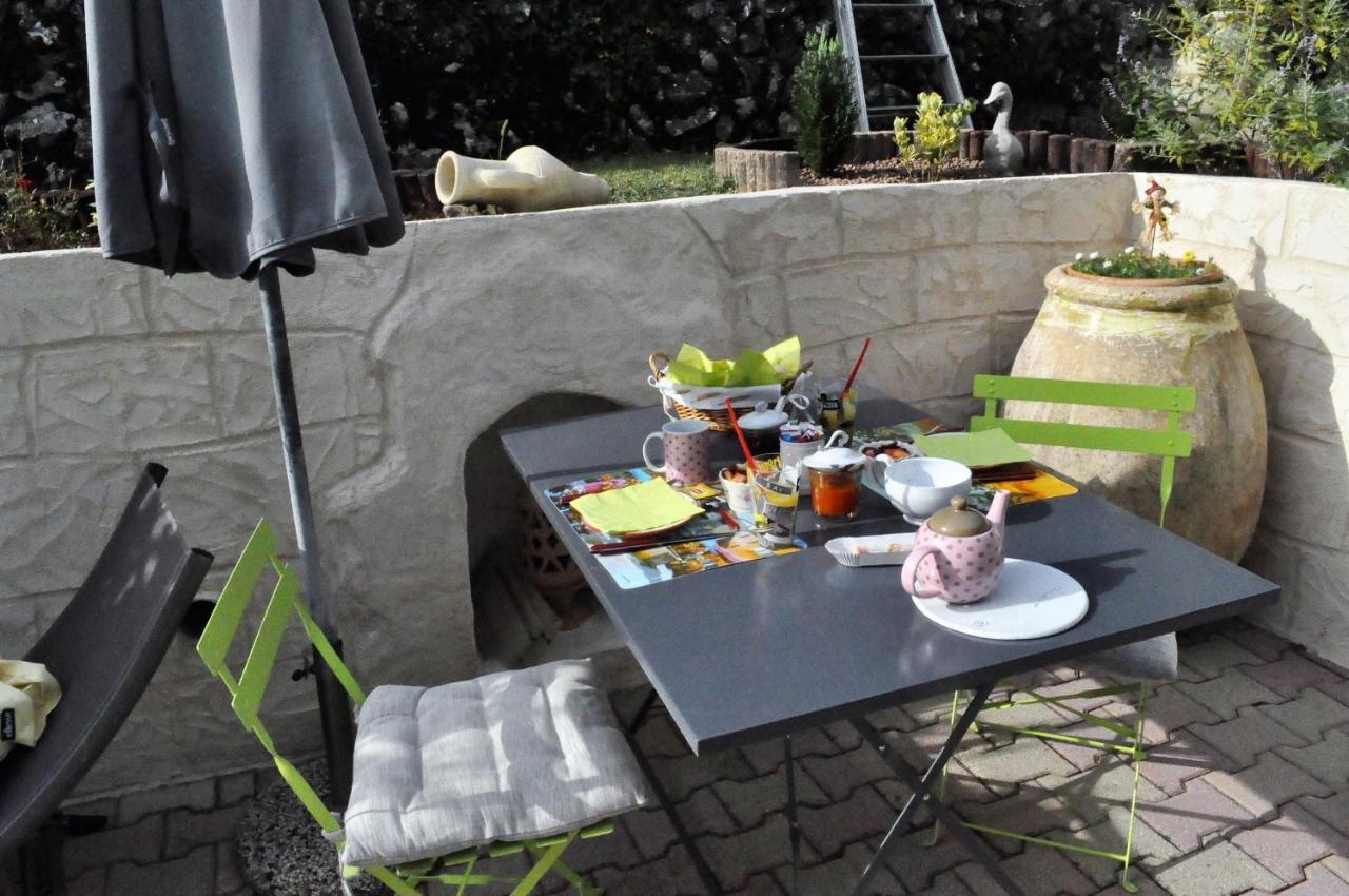 Lou Pin Dou Papet Bed and Breakfast Roquevaire Eksteriør billede