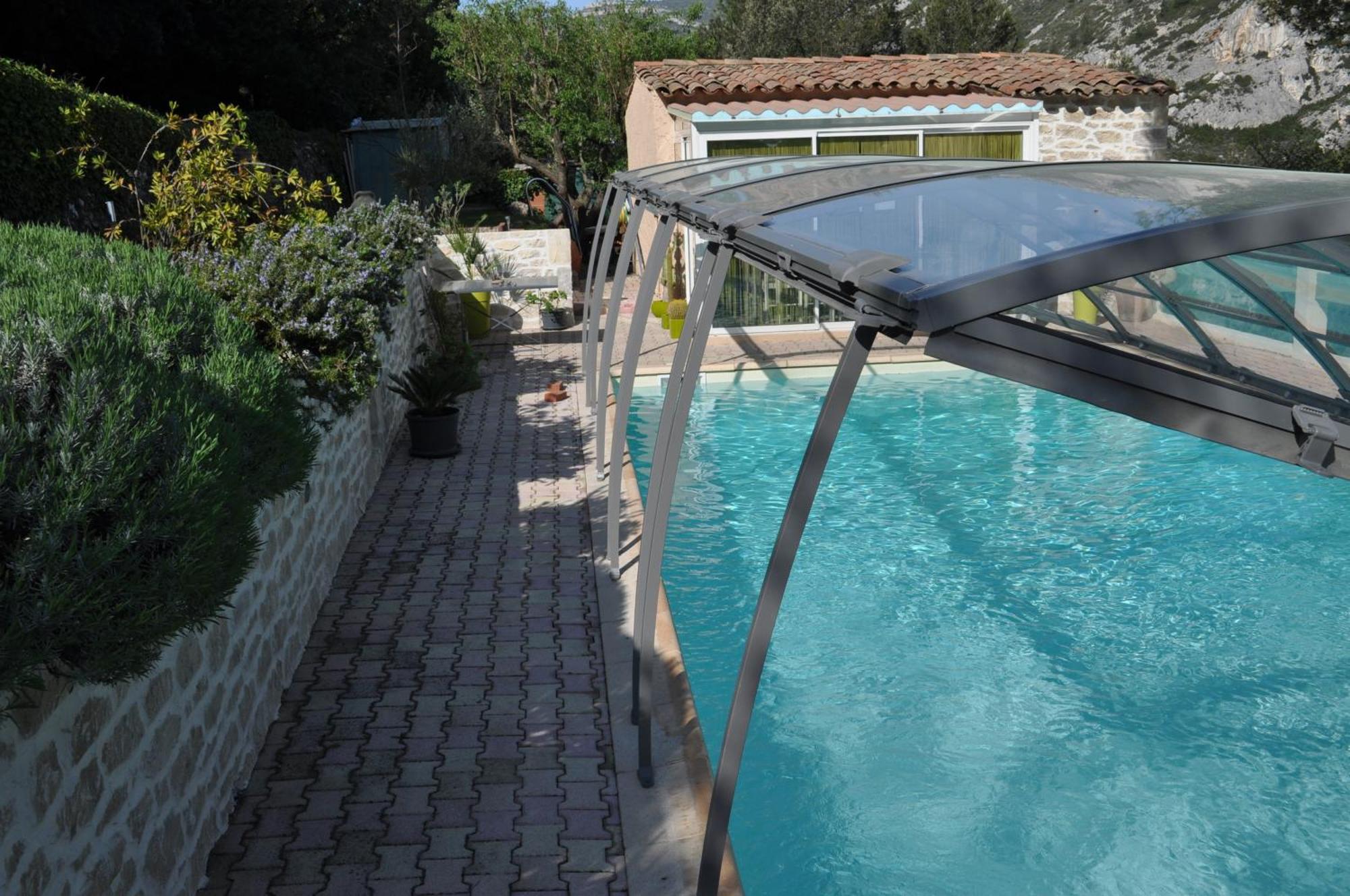 Lou Pin Dou Papet Bed and Breakfast Roquevaire Eksteriør billede